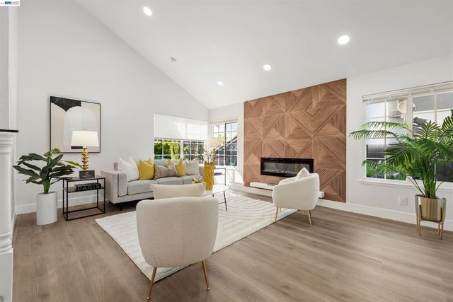 3208 Touriga Dr, Pleasanton, CA 94566