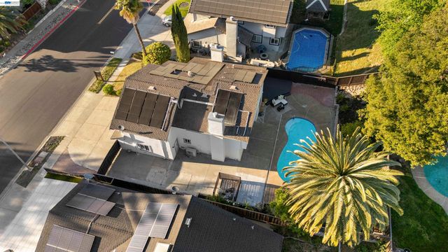 3208 Touriga Dr, Pleasanton, CA 94566