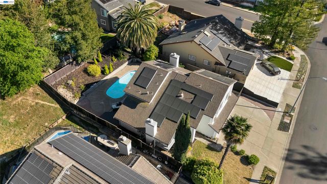 3208 Touriga Dr, Pleasanton, CA 94566