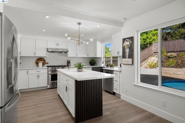 3208 Touriga Dr, Pleasanton, CA 94566