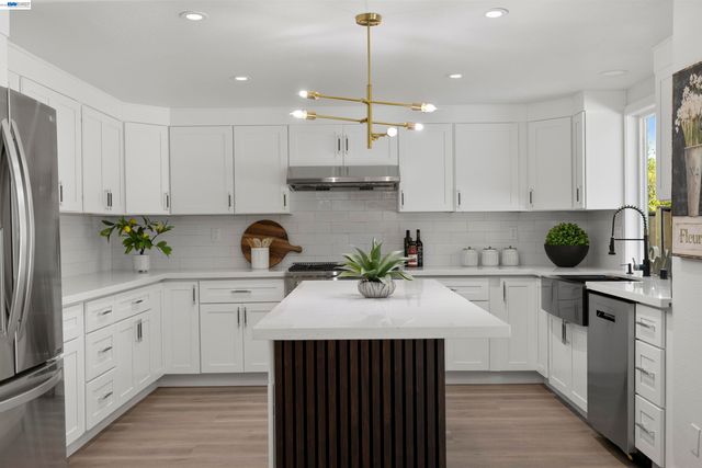 3208 Touriga Dr, Pleasanton, CA 94566