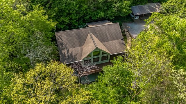 300 Gunter Smith Rd, Pulaski, TN 38478