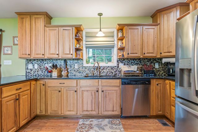 300 Gunter Smith Rd, Pulaski, TN 38478