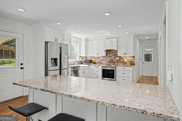 360 Darren Drive, Fayetteville, GA 30215