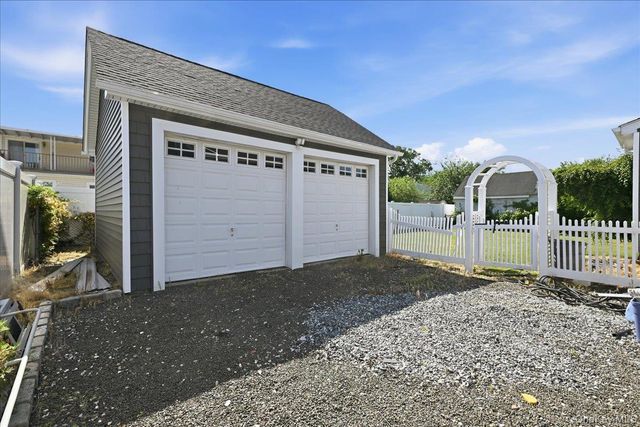 11 Moeller Street, Hicksville, NY 11801