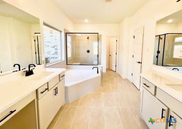 608 Breeze Hollow Lane, Georgetown, TX 78628