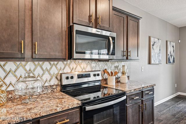 2875 BUCK CREEK Place, Green Cove Springs, FL 32043