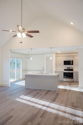 1254 Rainbow Circle, Catawba, SC 29704