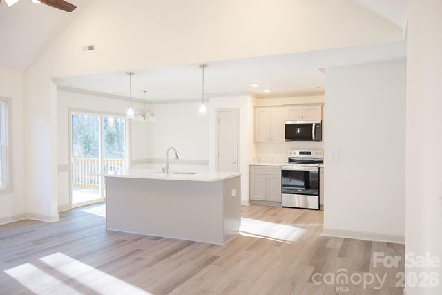 1254 Rainbow Circle, Catawba, SC 29704