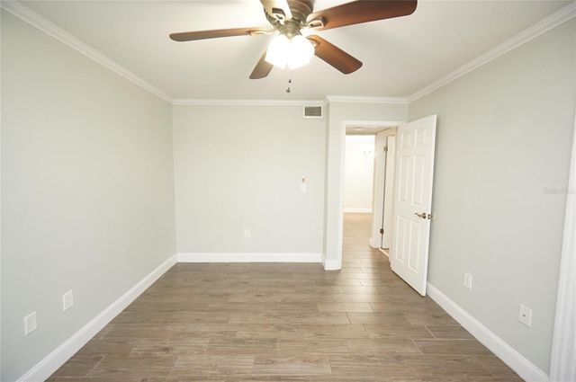 10122 WINSFORD OAK BOULEVARD 409, Tampa, FL 33624