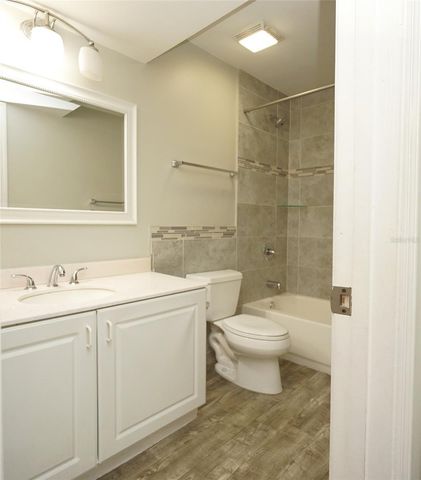 10122 WINSFORD OAK BOULEVARD 409, Tampa, FL 33624