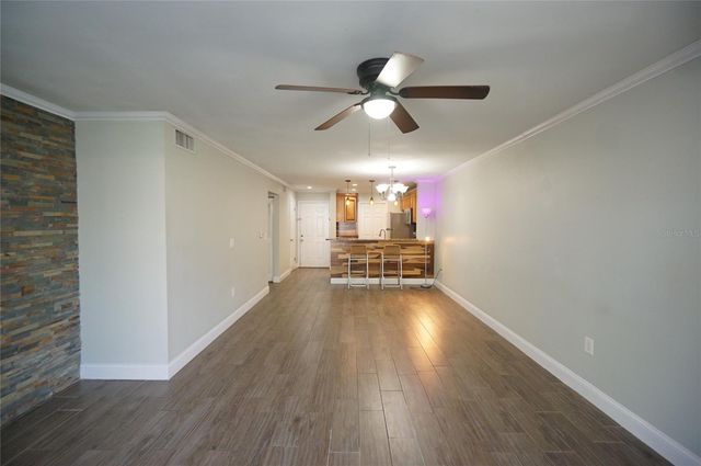 10122 WINSFORD OAK BOULEVARD 409, Tampa, FL 33624