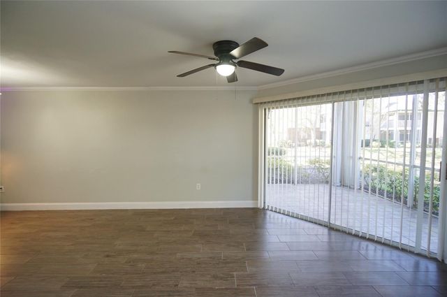 10122 WINSFORD OAK BOULEVARD 409, Tampa, FL 33624