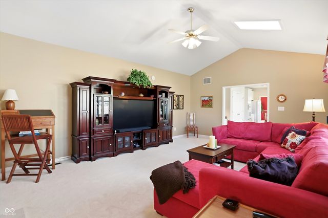 10828 Woodmont Lane, Fishers, IN 46037