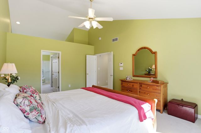 10828 Woodmont Lane, Fishers, IN 46037