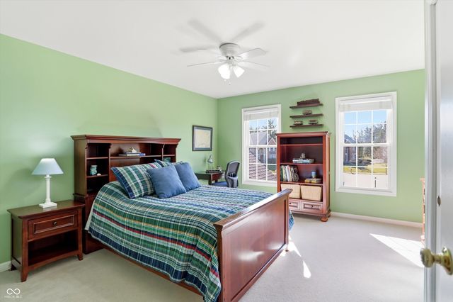 10828 Woodmont Lane, Fishers, IN 46037