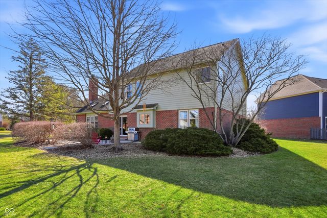 10828 Woodmont Lane, Fishers, IN 46037