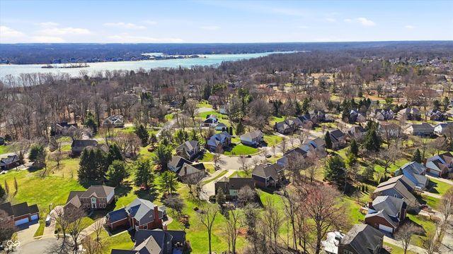 10828 Woodmont Lane, Fishers, IN 46037