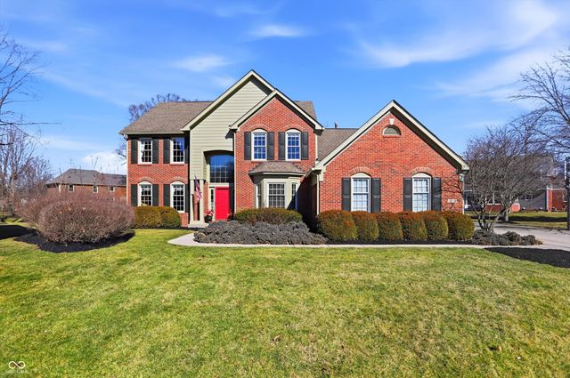 10828 Woodmont Lane, Fishers, IN 46037