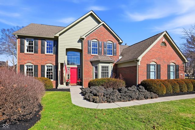 10828 Woodmont Lane, Fishers, IN 46037