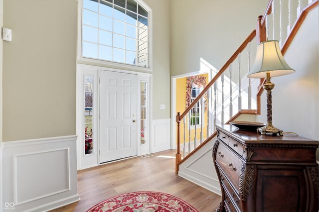 10828 Woodmont Lane, Fishers, IN 46037