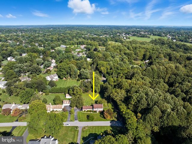 2 JOBS LN, Newark, DE 19711