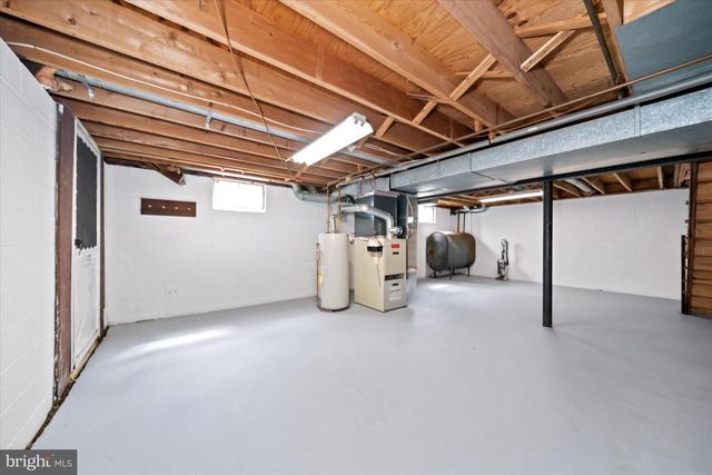 2 JOBS LN, Newark, DE 19711
