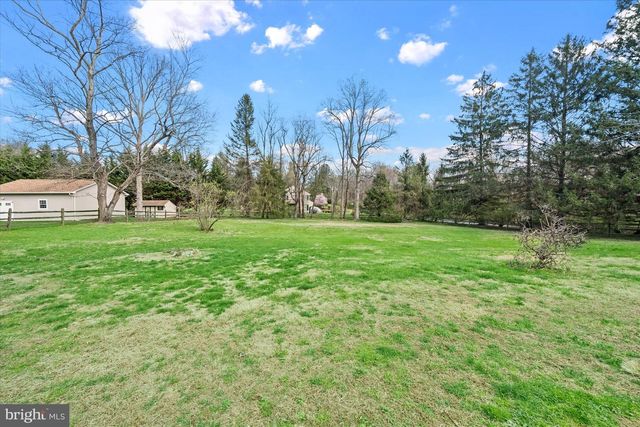 2 JOBS LN, Newark, DE 19711