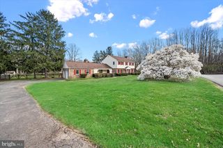 2 JOBS LN, Newark, DE 19711