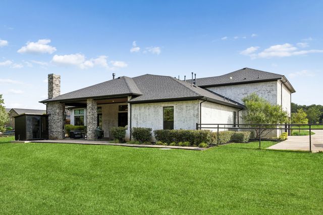 1925 Creek View Court, Argyle, TX 76226
