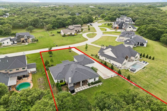 1925 Creek View Court, Argyle, TX 76226