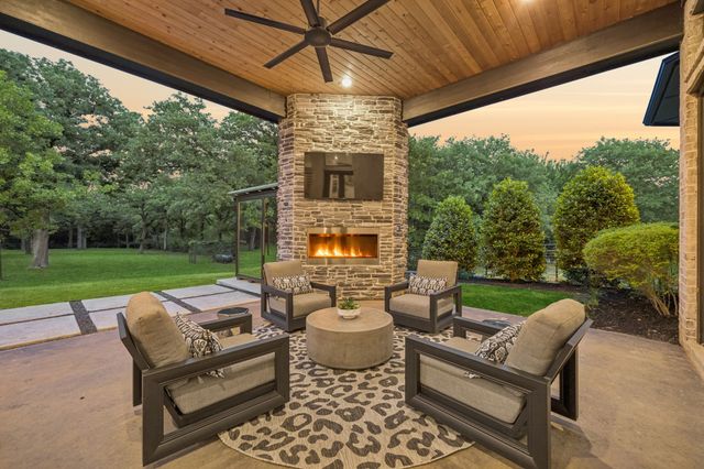 1925 Creek View Court, Argyle, TX 76226