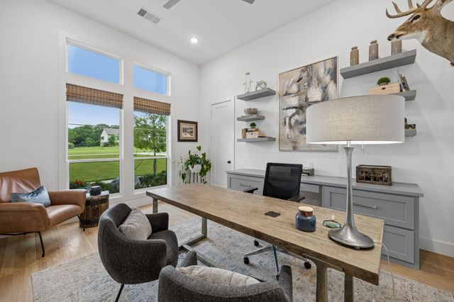 1925 Creek View Court, Argyle, TX 76226
