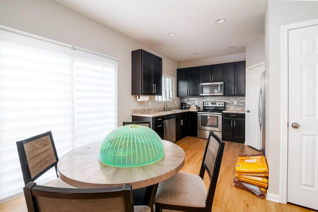 1963 Spring Cove Drive, Grove City, OH 43123