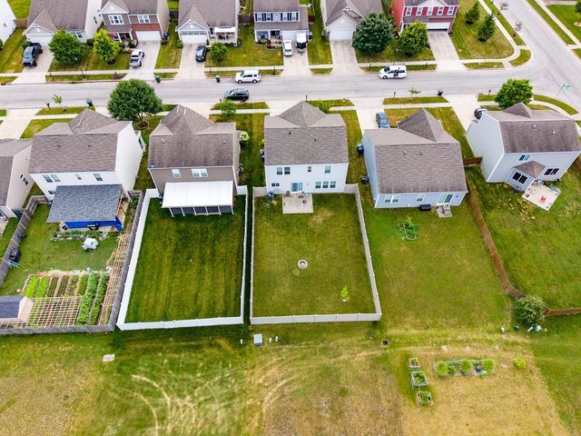 1963 Spring Cove Drive, Grove City, OH 43123