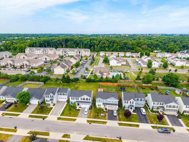 1963 Spring Cove Drive, Grove City, OH 43123