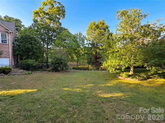 142 Canterbury Crossing, Fort Mill, SC 29708