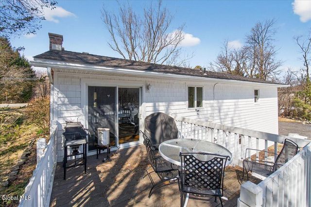 221 Droms Road, Glenville, NY 12302