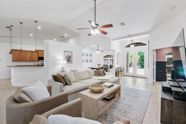 9608 Mockingbird Trail, Jupiter, FL 33478