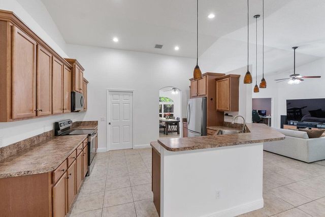 9608 Mockingbird Trail, Jupiter, FL 33478