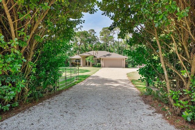 9608 Mockingbird Trail, Jupiter, FL 33478