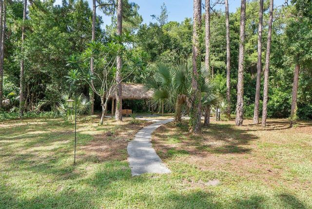 9608 Mockingbird Trail, Jupiter, FL 33478