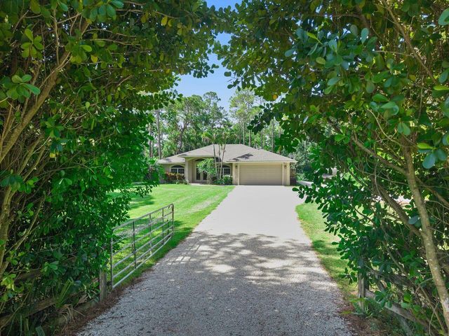 9608 Mockingbird Trail, Jupiter, FL 33478