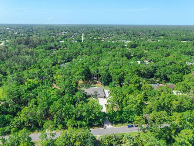 9608 Mockingbird Trail, Jupiter, FL 33478