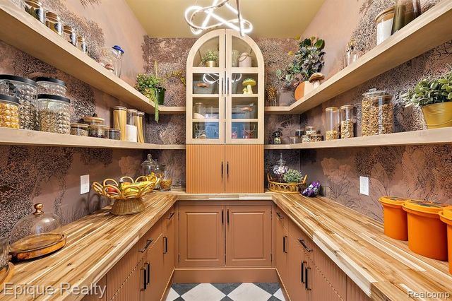 24603 Callaway Drive, Macomb, MI 48042