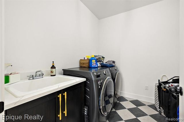 24603 Callaway Drive, Macomb, MI 48042