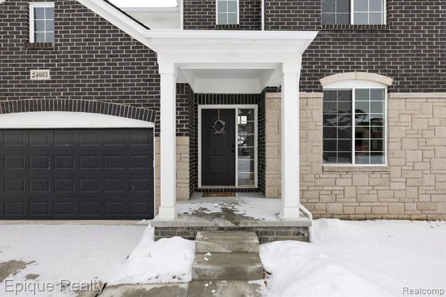 24603 Callaway Drive, Macomb, MI 48042