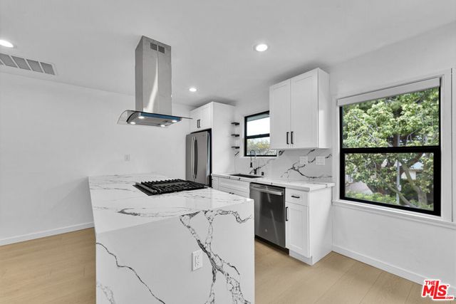 926 N Spaulding Avenue 5, West Hollywood, CA 90046