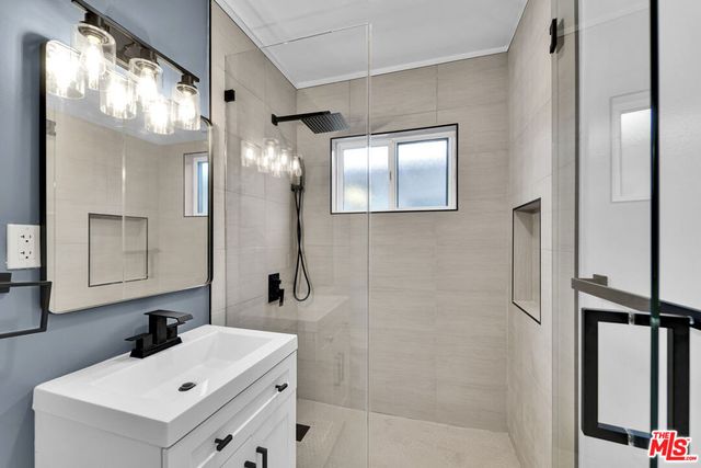 926 N Spaulding Avenue 5, West Hollywood, CA 90046