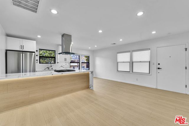 926 N Spaulding Avenue 5, West Hollywood, CA 90046